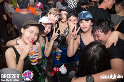 BREEZER presents Water Wars Live life in colour at RCA Block A — photo 233