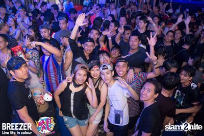 BREEZER presents Water Wars Live life in colour at RCA Block A — photo 261