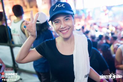 Smirnoff Midnight 100 นำเสนอ 95.5 Virgin Hitz Summer Party — photo 1