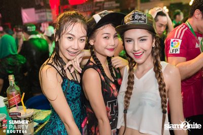 Smirnoff Midnight 100 นำเสนอ 95.5 Virgin Hitz Summer Party — photo 4