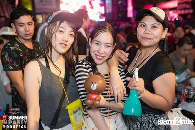 Smirnoff Midnight 100 นำเสนอ 95.5 Virgin Hitz Summer Party — photo 11