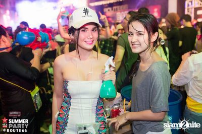 Smirnoff Midnight 100 นำเสนอ 95.5 Virgin Hitz Summer Party — photo 12