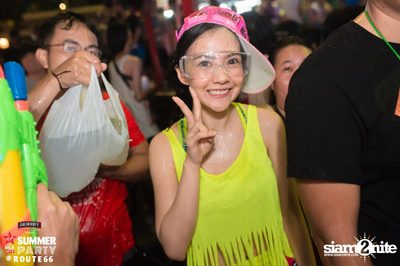 Smirnoff Midnight 100 นำเสนอ 95.5 Virgin Hitz Summer Party — photo 26