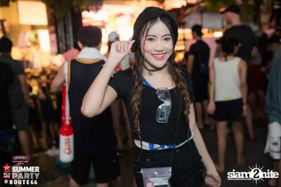 Smirnoff Midnight 100 นำเสนอ 95.5 Virgin Hitz Summer Party — photo 42