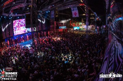 Smirnoff Midnight 100 นำเสนอ 95.5 Virgin Hitz Summer Party — photo 47