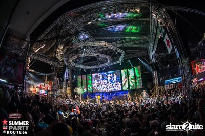 Smirnoff Midnight 100 นำเสนอ 95.5 Virgin Hitz Summer Party — photo 50