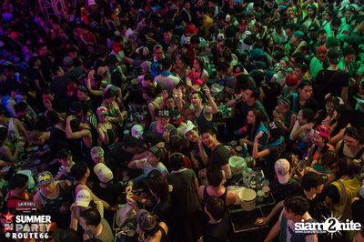 Smirnoff Midnight 100 นำเสนอ 95.5 Virgin Hitz Summer Party — photo 51