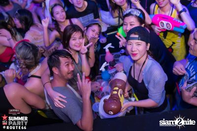 Smirnoff Midnight 100 นำเสนอ 95.5 Virgin Hitz Summer Party — photo 52
