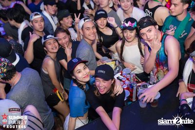 Smirnoff Midnight 100 นำเสนอ 95.5 Virgin Hitz Summer Party — photo 60