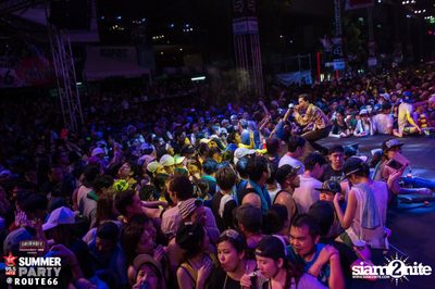 Smirnoff Midnight 100 นำเสนอ 95.5 Virgin Hitz Summer Party — photo 69
