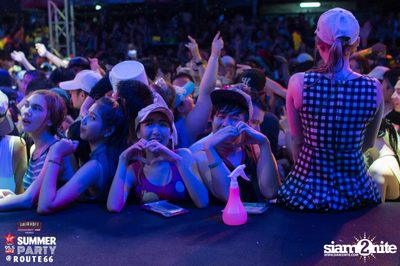 Smirnoff Midnight 100 นำเสนอ 95.5 Virgin Hitz Summer Party — photo 78