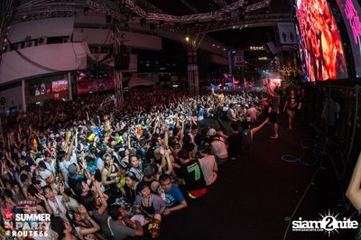 Smirnoff Midnight 100 นำเสนอ 95.5 Virgin Hitz Summer Party — photo 105