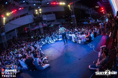 Smirnoff Midnight 100 นำเสนอ 95.5 Virgin Hitz Summer Party — photo 107