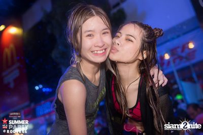Smirnoff Midnight 100 นำเสนอ 95.5 Virgin Hitz Summer Party — photo 131