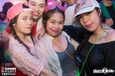 Smirnoff Midnight 100 นำเสนอ 95.5 Virgin Hitz Summer Party — photo 138