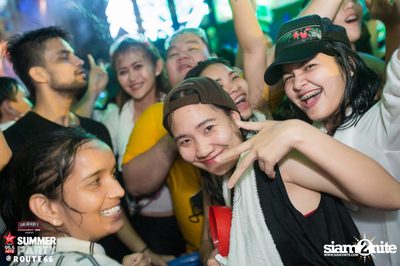 Smirnoff Midnight 100 นำเสนอ 95.5 Virgin Hitz Summer Party — photo 153