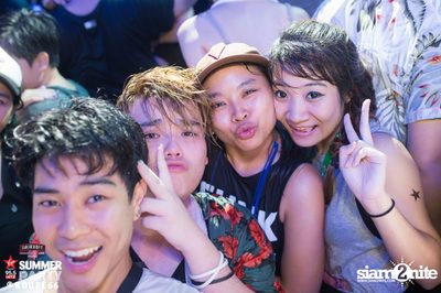 Smirnoff Midnight 100 นำเสนอ 95.5 Virgin Hitz Summer Party — photo 155