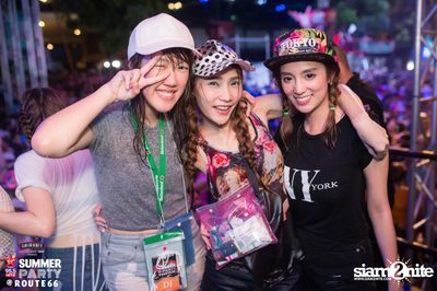 Smirnoff Midnight 100 นำเสนอ 95.5 Virgin Hitz Summer Party — photo 161