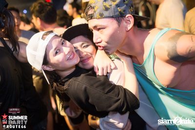 Smirnoff Midnight 100 นำเสนอ 95.5 Virgin Hitz Summer Party — photo 164