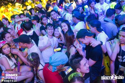 Smirnoff Midnight 100 นำเสนอ 95.5 Virgin Hitz Summer Party — photo 173