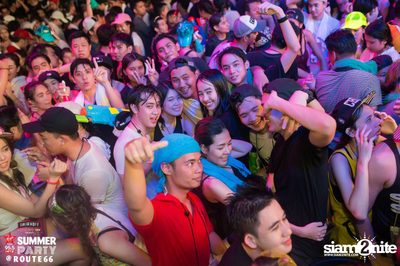Smirnoff Midnight 100 นำเสนอ 95.5 Virgin Hitz Summer Party — photo 174
