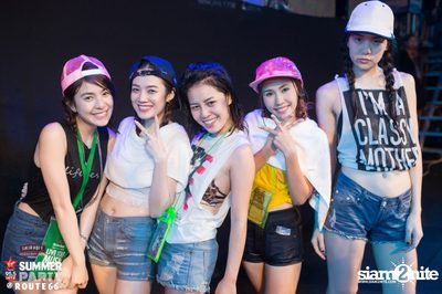 Smirnoff Midnight 100 นำเสนอ 95.5 Virgin Hitz Summer Party — photo 178