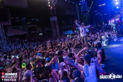 Smirnoff Midnight 100 นำเสนอ 95.5 Virgin Hitz Summer Party — photo 198