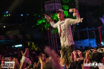 Smirnoff Midnight 100 นำเสนอ 95.5 Virgin Hitz Summer Party — photo 209