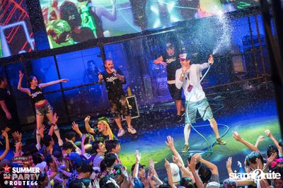 Smirnoff Midnight 100 นำเสนอ 95.5 Virgin Hitz Summer Party — photo 240