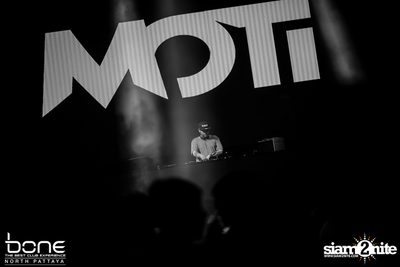 Take Off Party กับ DJ Bl3nd และ  Moti ที่ โบน คลับ, พัทยาเหนือ — photo 3