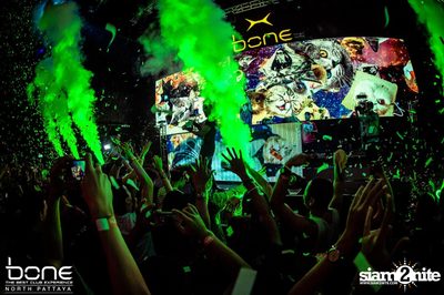 Take Off Party กับ DJ Bl3nd และ  Moti ที่ โบน คลับ, พัทยาเหนือ — photo 15