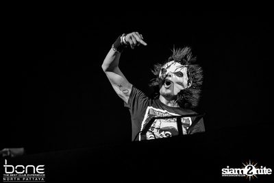 Take Off Party กับ DJ Bl3nd และ  Moti ที่ โบน คลับ, พัทยาเหนือ — photo 17