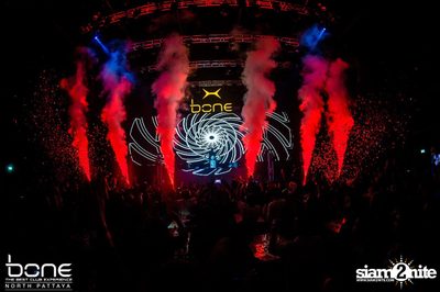 Take Off Party กับ DJ Bl3nd และ  Moti ที่ โบน คลับ, พัทยาเหนือ — photo 22