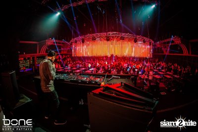 Take Off Party กับ DJ Bl3nd และ  Moti ที่ โบน คลับ, พัทยาเหนือ — photo 47