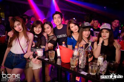 Take Off Party กับ DJ Bl3nd และ  Moti ที่ โบน คลับ, พัทยาเหนือ — photo 54
