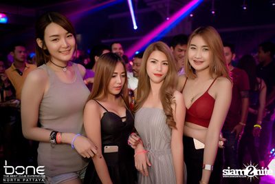 Take Off Party กับ DJ Bl3nd และ  Moti ที่ โบน คลับ, พัทยาเหนือ — photo 60