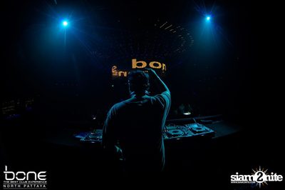 Take Off Party กับ DJ Bl3nd และ  Moti ที่ โบน คลับ, พัทยาเหนือ — photo 130