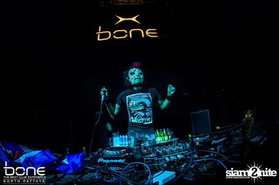 Take Off Party กับ DJ Bl3nd และ  Moti ที่ โบน คลับ, พัทยาเหนือ — photo 152