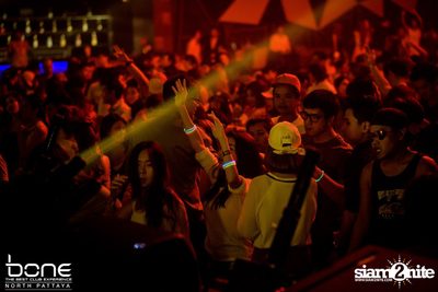 Take Off Party กับ Dyro ที่ โบน คลับ, พัทยาเหนือ — photo 136