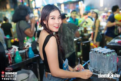 Smirnoff Midnight 100 นำเสนอ 95.5 Virgin Hitz Summer Party — photo 7