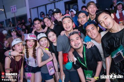 Smirnoff Midnight 100 นำเสนอ 95.5 Virgin Hitz Summer Party — photo 9