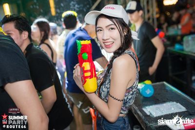 Smirnoff Midnight 100 นำเสนอ 95.5 Virgin Hitz Summer Party — photo 12