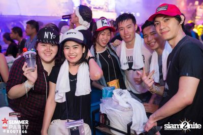 Smirnoff Midnight 100 นำเสนอ 95.5 Virgin Hitz Summer Party — photo 30