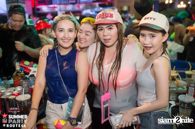 Smirnoff Midnight 100 นำเสนอ 95.5 Virgin Hitz Summer Party — photo 40