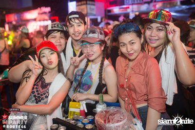 Smirnoff Midnight 100 นำเสนอ 95.5 Virgin Hitz Summer Party — photo 41