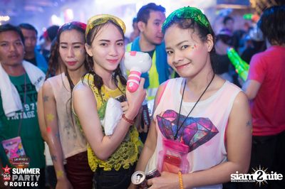 Smirnoff Midnight 100 นำเสนอ 95.5 Virgin Hitz Summer Party — photo 45