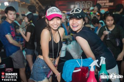 Smirnoff Midnight 100 นำเสนอ 95.5 Virgin Hitz Summer Party — photo 48
