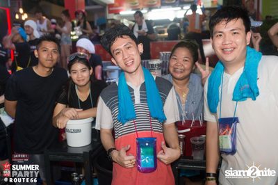 Smirnoff Midnight 100 นำเสนอ 95.5 Virgin Hitz Summer Party — photo 51