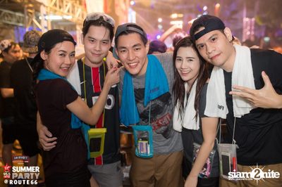 Smirnoff Midnight 100 นำเสนอ 95.5 Virgin Hitz Summer Party — photo 62