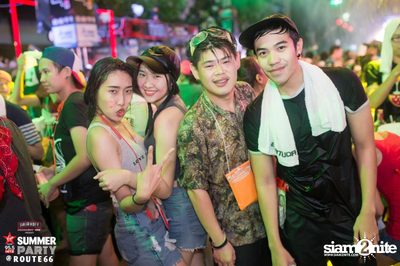 Smirnoff Midnight 100 นำเสนอ 95.5 Virgin Hitz Summer Party — photo 73